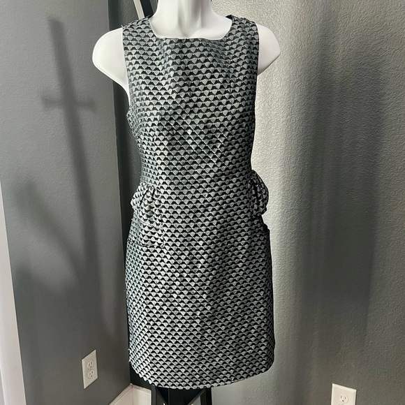 Boutique Dress with Pockets!! NWT​ - Picture 1 of 6